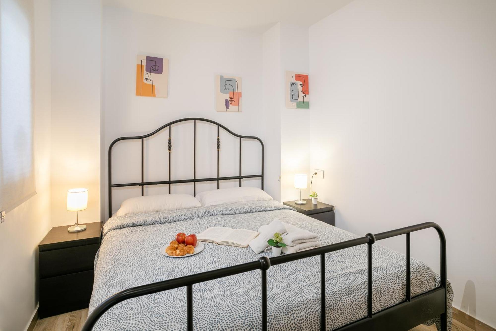 Apartamentos Centricos De San Leandro อาลิกันเต ภายนอก รูปภาพ