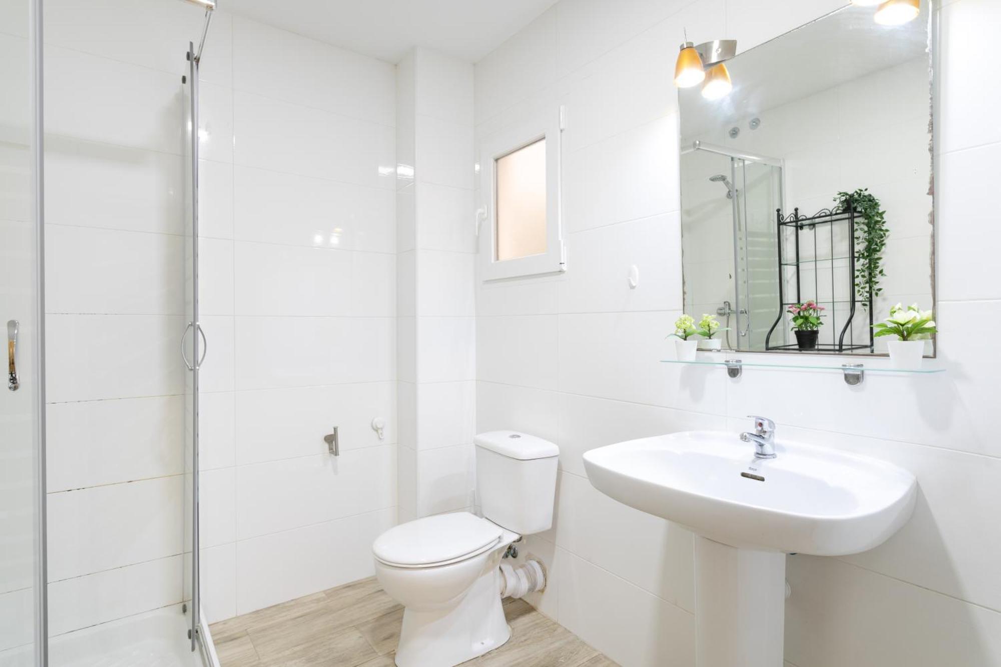 Apartamentos Centricos De San Leandro อาลิกันเต ภายนอก รูปภาพ