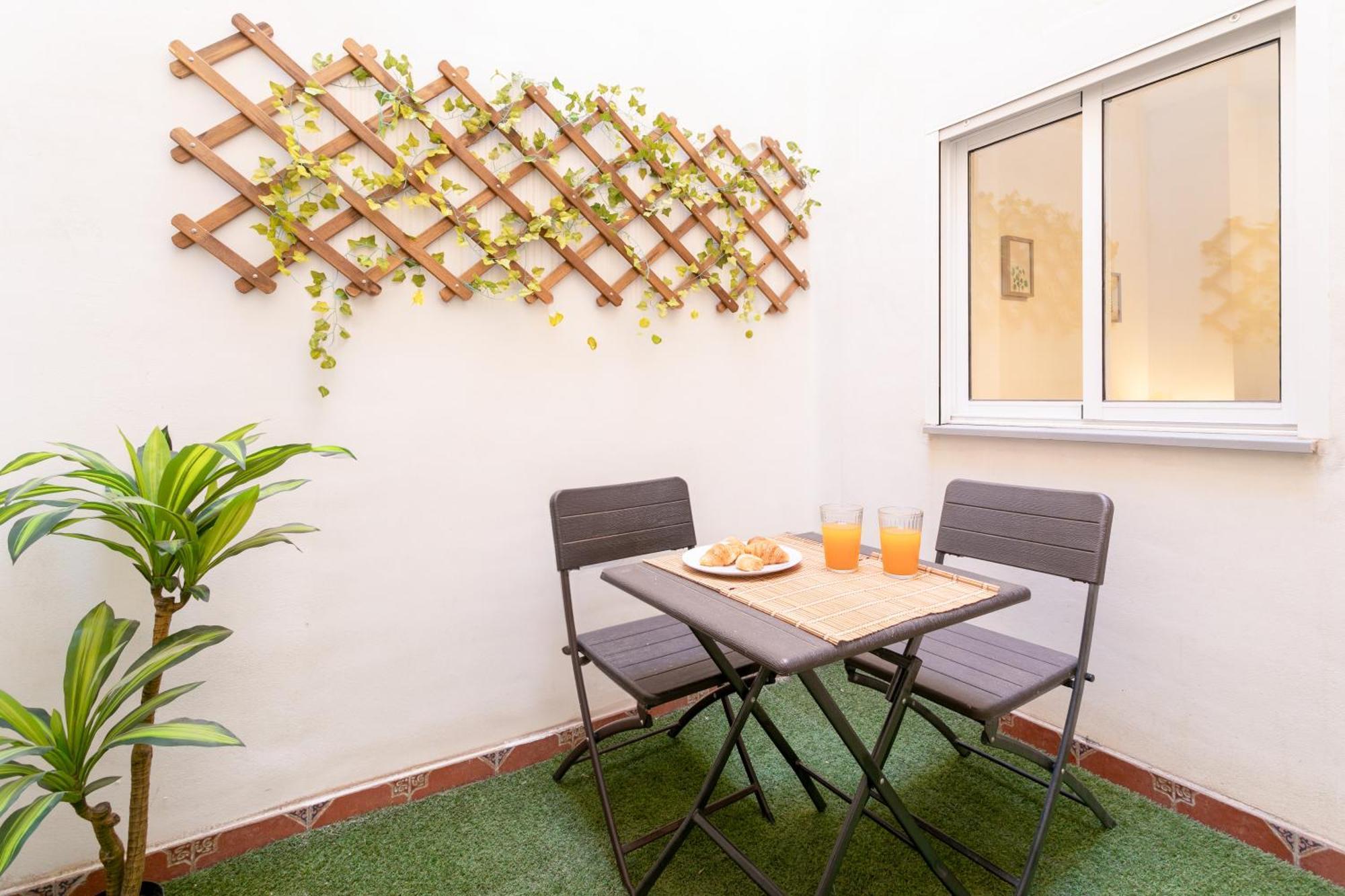 Apartamentos Centricos De San Leandro อาลิกันเต ภายนอก รูปภาพ