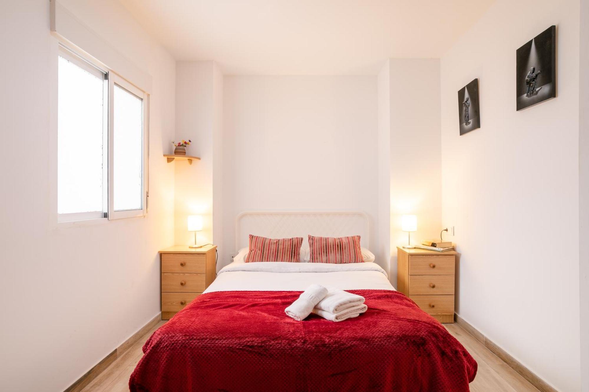 Apartamentos Centricos De San Leandro อาลิกันเต ภายนอก รูปภาพ