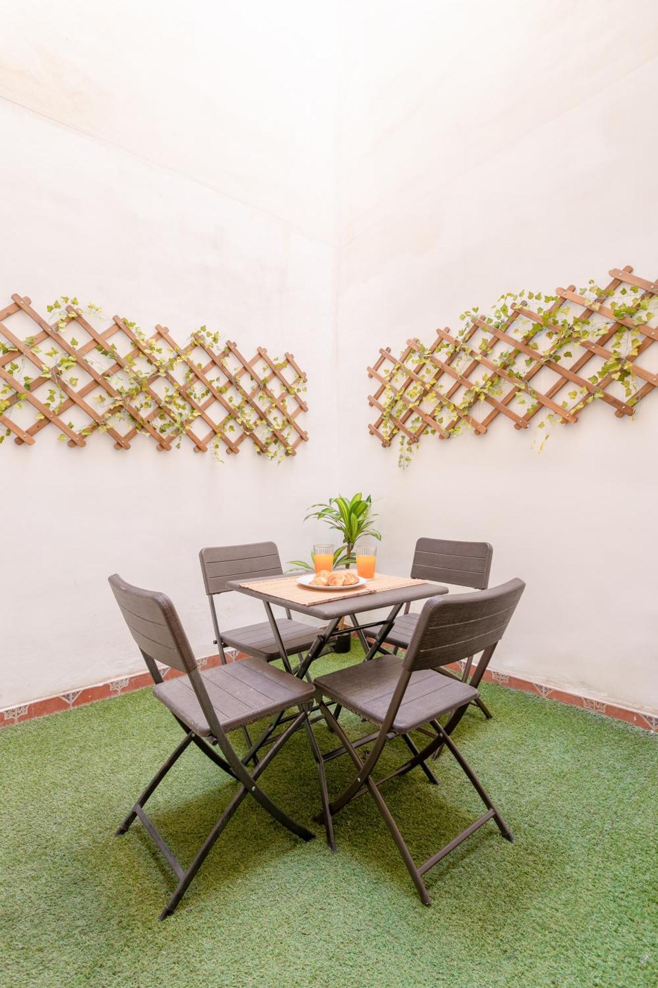 Apartamentos Centricos De San Leandro อาลิกันเต ภายนอก รูปภาพ