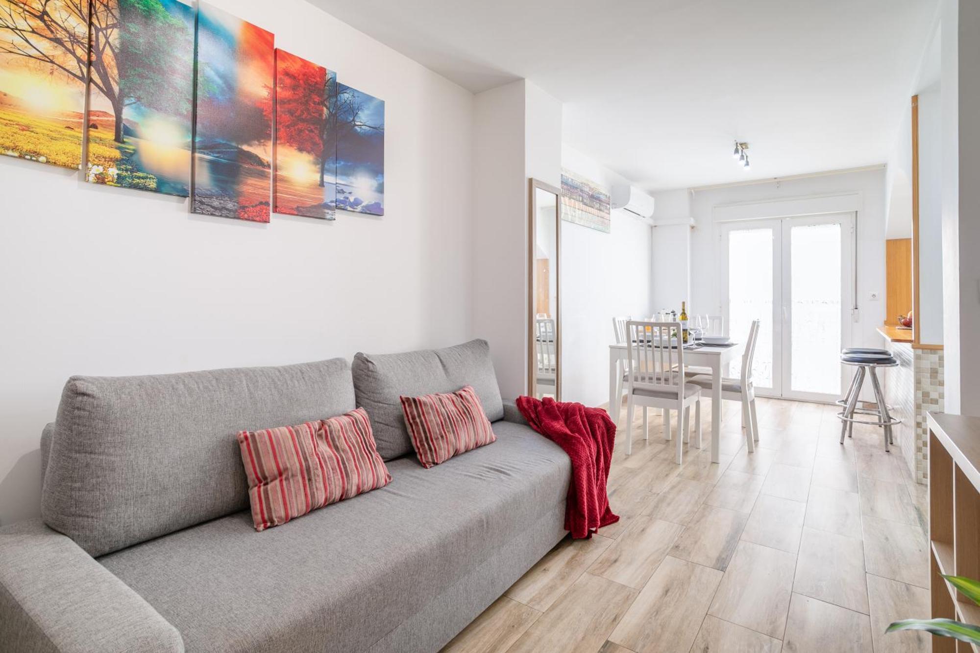 Apartamentos Centricos De San Leandro อาลิกันเต ภายนอก รูปภาพ