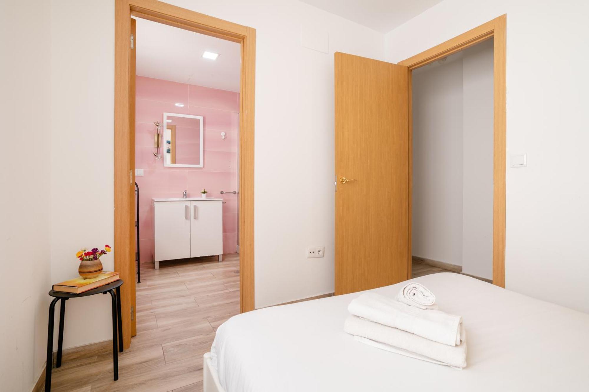 Apartamentos Centricos De San Leandro อาลิกันเต ภายนอก รูปภาพ