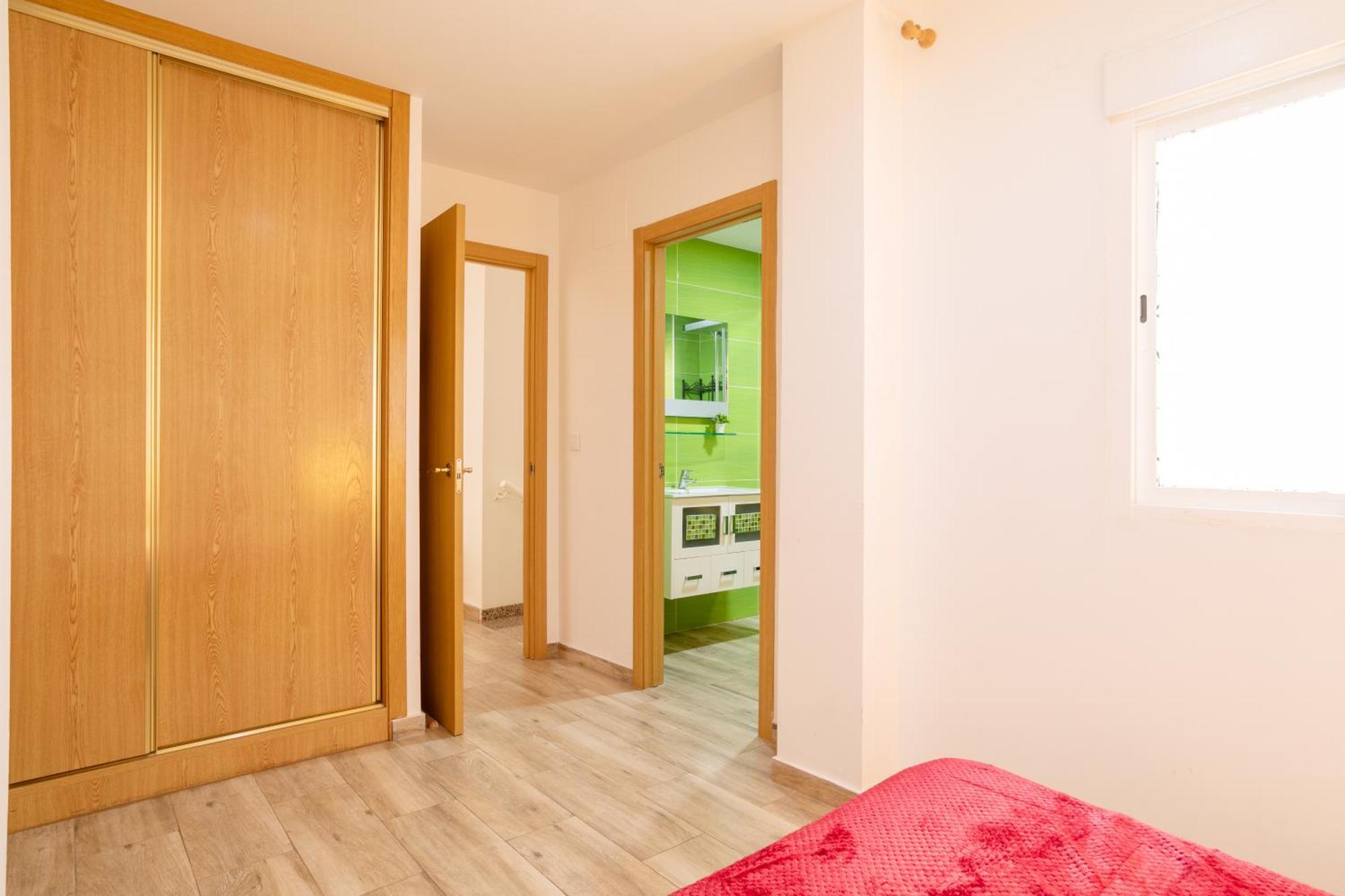 Apartamentos Centricos De San Leandro อาลิกันเต ภายนอก รูปภาพ